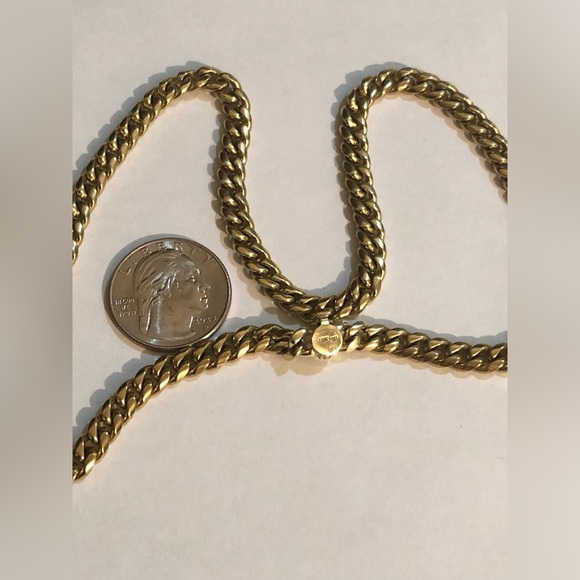 18K Gold Gucci Necklace. - Picture 8 of 8